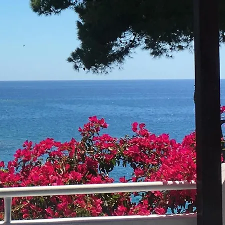 Emilion Beachfront