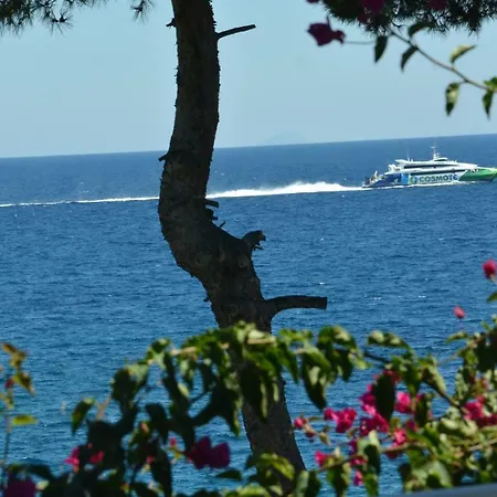 بيت للعطل Emilion Beachfront بورتو خيلي
